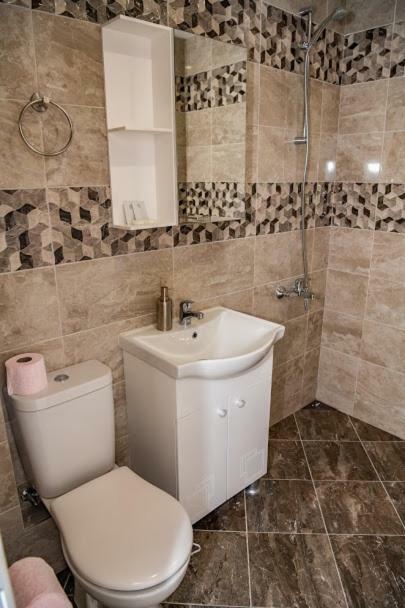 Apartment Vazrozhdenska Veliko Tărnovo Esterno foto