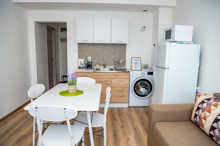 Apartment Vazrozhdenska Veliko Tărnovo Esterno foto